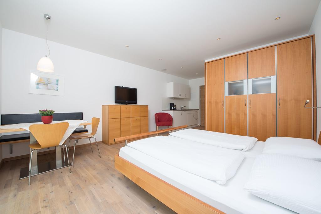 Apartment Edelweiss Brunico Oda fotoğraf