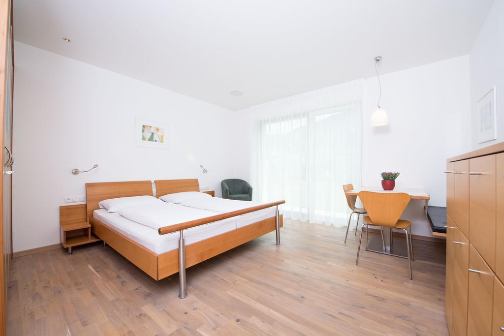 Apartment Edelweiss Brunico Oda fotoğraf